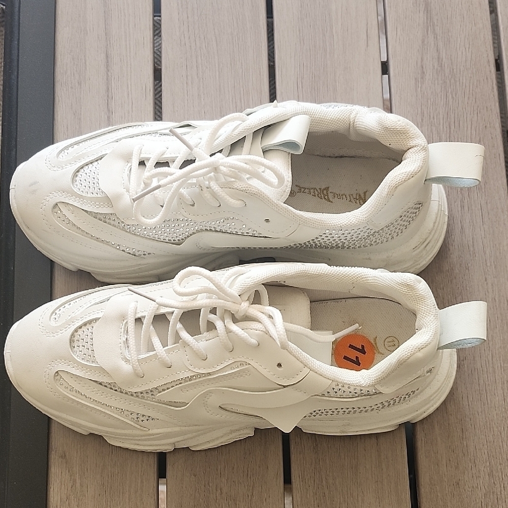 Nature Breeze Stylish White Athletic Sneakers - Picture 3 of 8